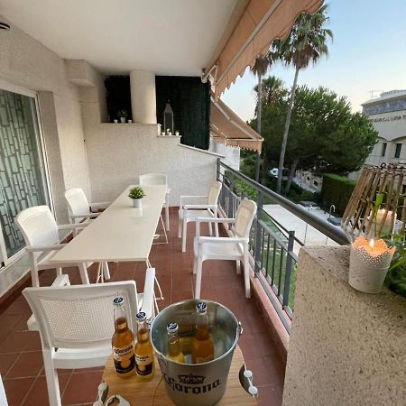 Amazing Apartment For Families Up To 6 Persons Benalmadena Bagian luar foto