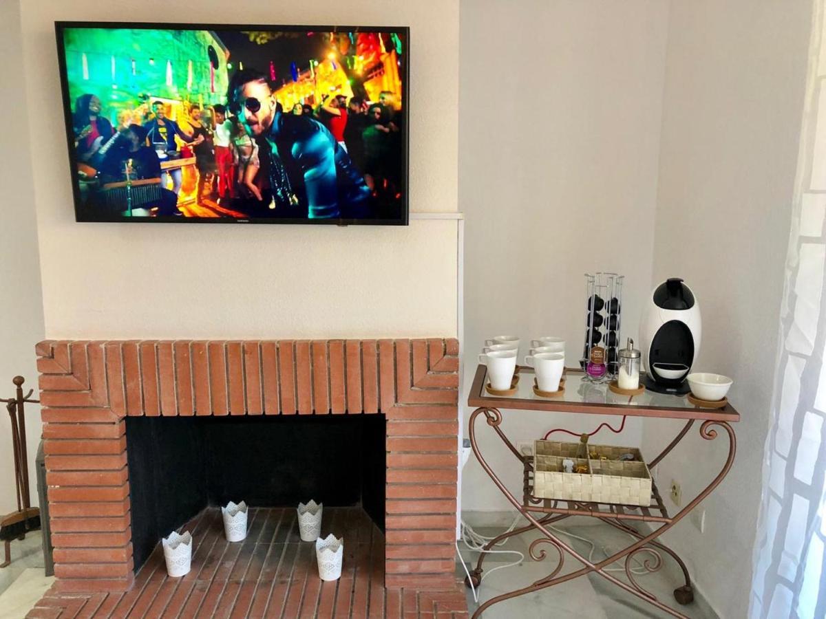 Amazing Apartment For Families Up To 6 Persons Benalmadena Bagian luar foto